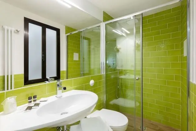 Standard Tek Büyük veya İki Ayrı Yataklı Oda