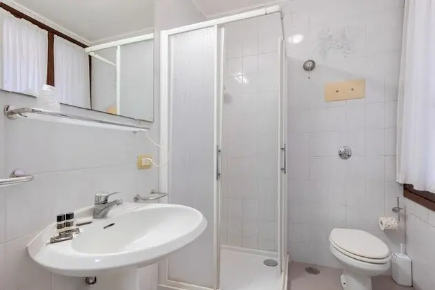 Standard Tek Büyük veya İki Ayrı Yataklı Oda