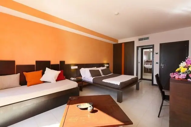 Junior Süit, Balkon (3 pax)