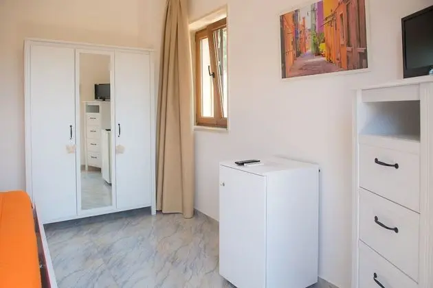 Tek Büyük Yataklı Oda