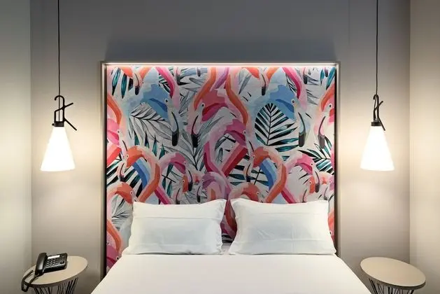 Classic Tek Büyük Yataklı Oda