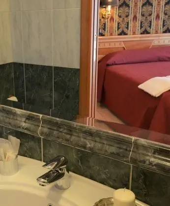 Classic Tek Büyük veya İki Ayrı Yataklı Oda, Şehir Manzaralı