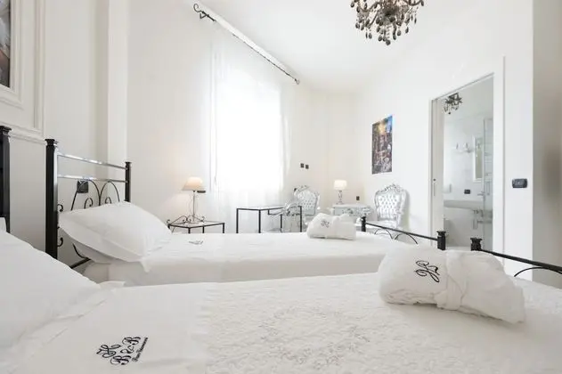 Superior Tek Büyük veya İki Ayrı Yataklı Oda