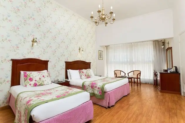 Standard Tek Büyük veya İki Ayrı Yataklı Oda, Deniz Manzaralı