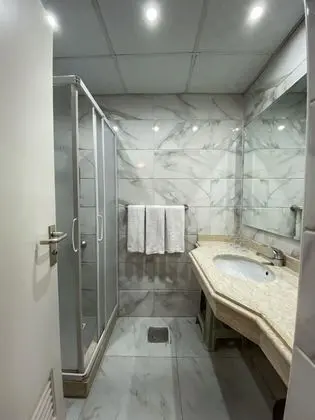 Standard Tek Büyük veya İki Ayrı Yataklı Oda, Deniz Manzaralı
