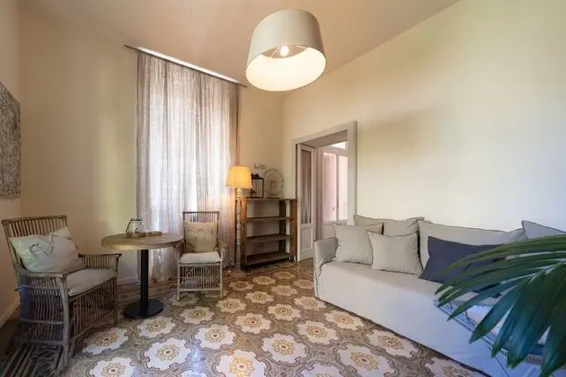 Apart Daire, Bahçe Manzaralı