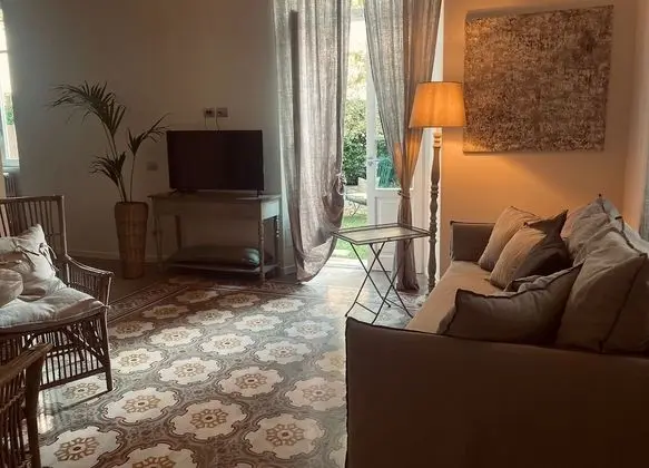 Apart Daire, Bahçe Manzaralı