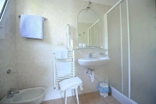 Economy Tek Büyük Yataklı Oda