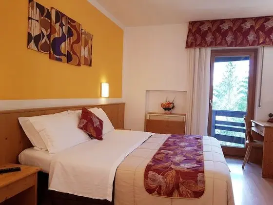 Tek Büyük veya İki Ayrı Yataklı Oda