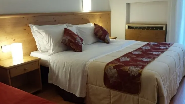 Tek Büyük veya İki Ayrı Yataklı Oda