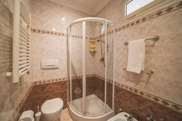 Tek Büyük veya İki Ayrı Yataklı Oda