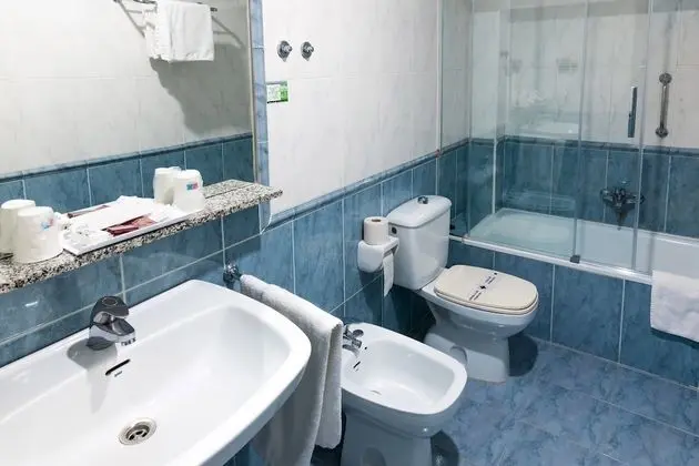 Tek Büyük Yataklı Oda, 1 Çift Kişilik Yatak