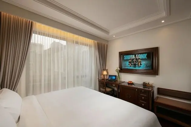 Deluxe Tek Büyük Yataklı Oda