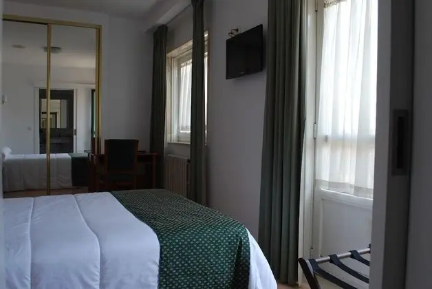 Tek Büyük veya İki Ayrı Yataklı Oda