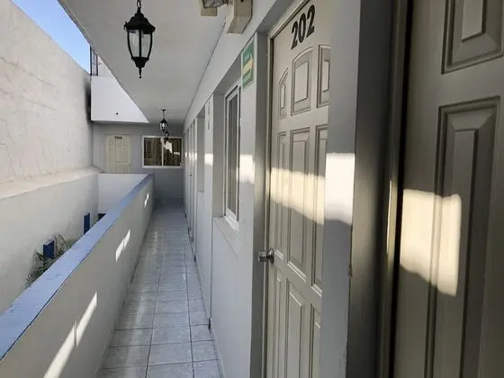 Tek Büyük Yataklı Oda, 2 Çift Kişilik Yatak