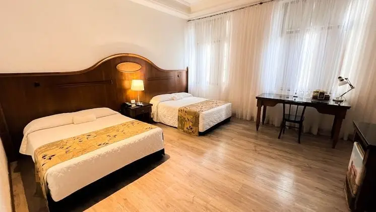 Deluxe Üç Kişilik Oda, 1 Çift Kişilik Yatak