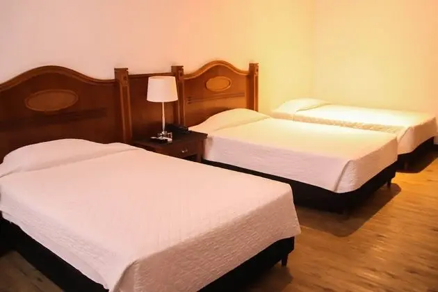 Deluxe Üç Kişilik Oda, 3 Tek Kişilik Yatak