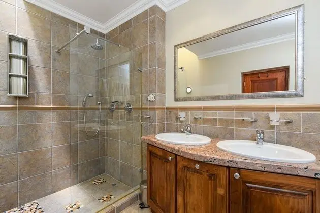 Luxury Villa, 5 Yatak Odası