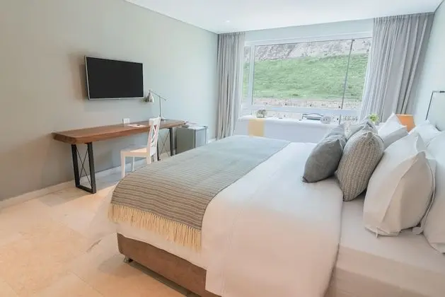 Luxury Tek Büyük Yataklı Oda