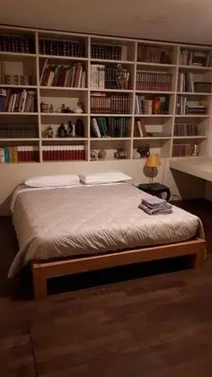Tek Kişilik Oda, Özel Banyo, Havuz Manzaralı