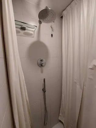 Tek Kişilik Oda, Özel Banyo, Havuz Manzaralı