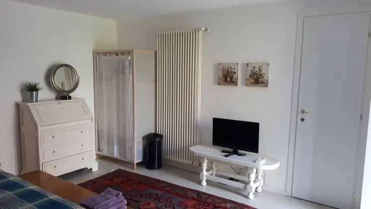 Üç Kişilik Oda, Özel Banyo, Bahçe Manzaralı