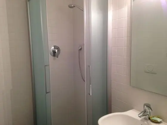 Üç Kişilik Oda, Özel Banyo, Havuz Manzaralı