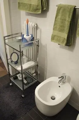 Üç Kişilik Oda, Özel Banyo, Havuz Manzaralı