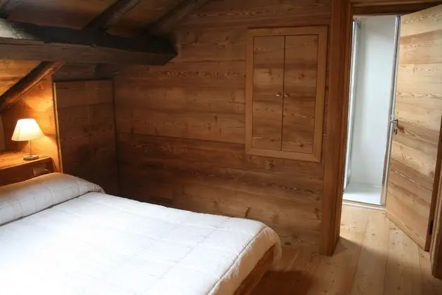 Büyük Yataklı Tek Kişilik Oda