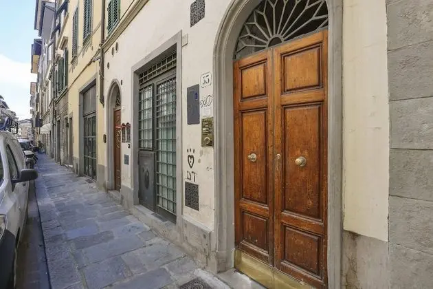 Basic Apart Daire, 1 Büyük (Queen) Boy Yatak ve Çekyat