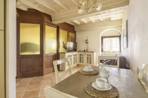 Basic Apart Daire, 1 Büyük (Queen) Boy Yatak ve Çekyat