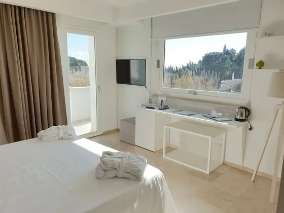 Classic Tek Büyük veya İki Ayrı Yataklı Oda