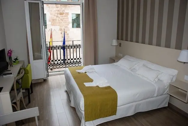 Classic Tek Büyük Yataklı Oda, Şehir Manzaralı