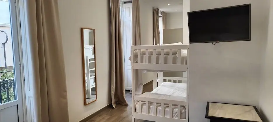 Family Oda, Şehir Manzaralı