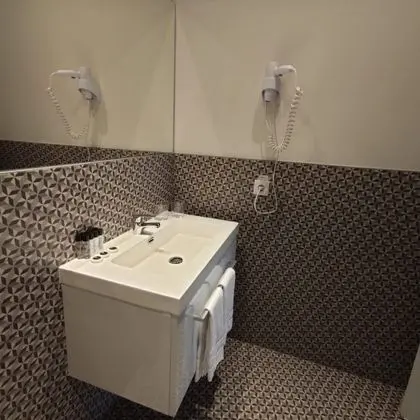 Family Oda, Şehir Manzaralı