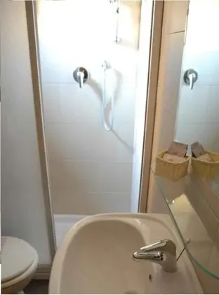 Basic Ortak Ranzalı Oda