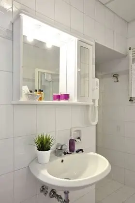 Standard Tek Büyük veya İki Ayrı Yataklı Oda