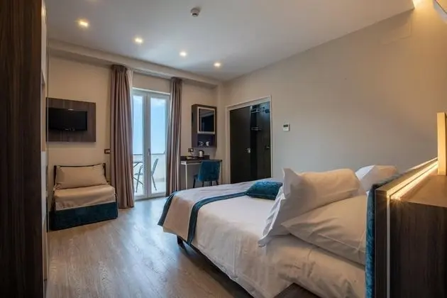 Deluxe Tek Büyük veya İki Ayrı Yataklı Oda, Deniz Manzaralı