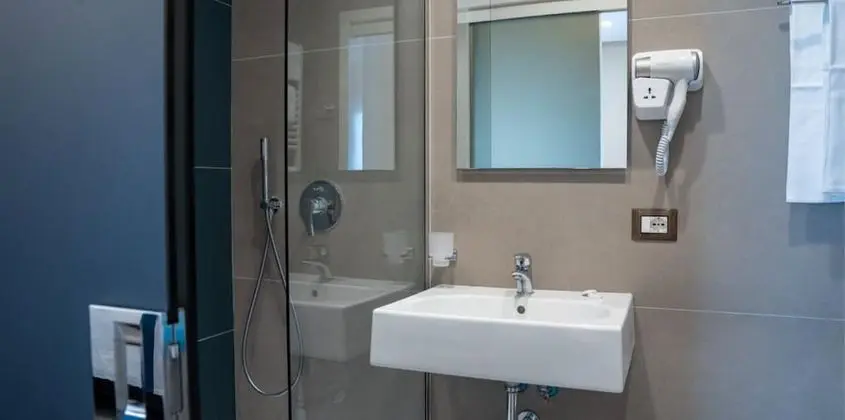Standard Tek Büyük veya İki Ayrı Yataklı Oda