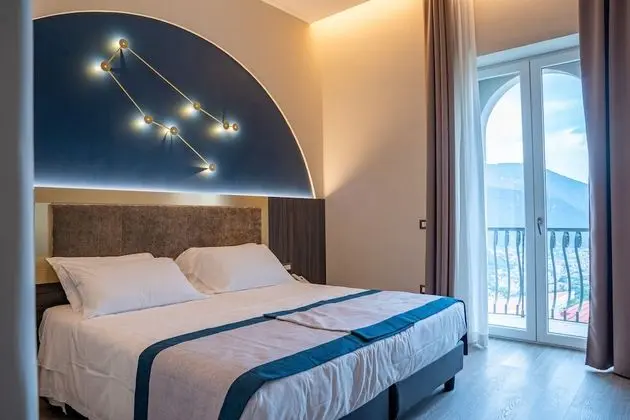 Superior Tek Büyük veya İki Ayrı Yataklı Oda, Deniz Manzaralı