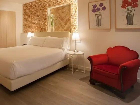 Standard Tek Büyük Yataklı Oda