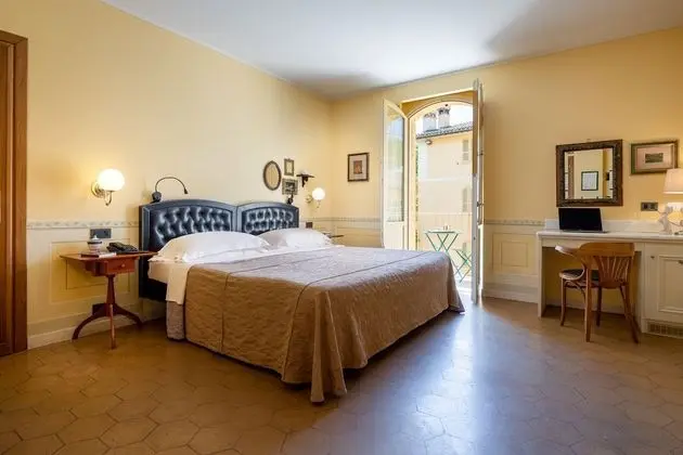 Comfort Tek Büyük Yataklı Oda