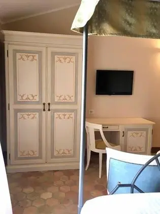 Büyük Yataklı Tek Kişilik Oda