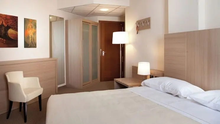 Superior Büyük Yataklı Tek Kişilik Oda