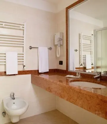 Superior Büyük Yataklı Tek Kişilik Oda