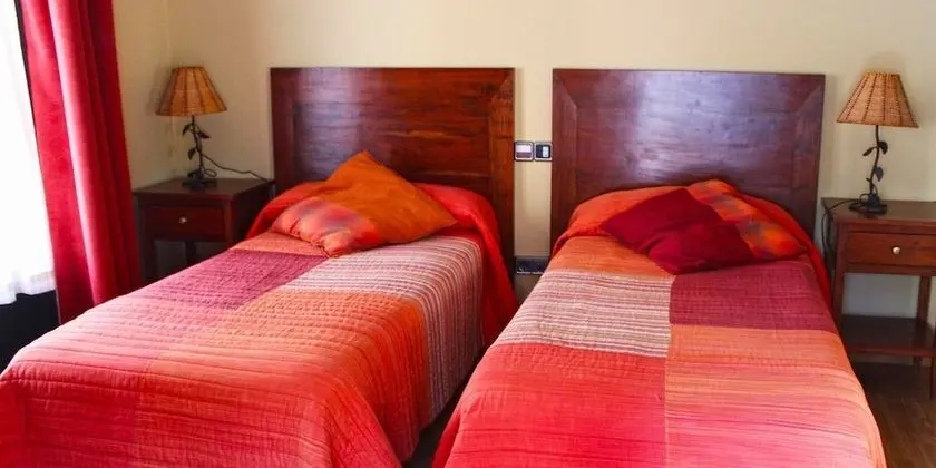 Tek Büyük veya İki Ayrı Yataklı Oda