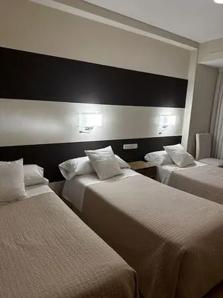 Standard Üç Kişilik Oda, Şehir Manzaralı