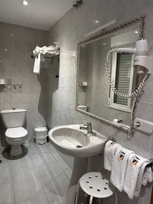 Standard Üç Kişilik Oda, Şehir Manzaralı