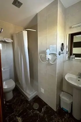 Standard Üç Kişilik Oda, Şehir Manzaralı