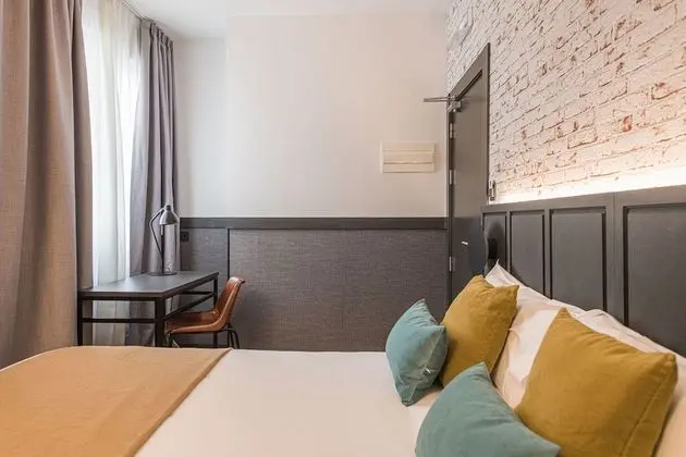 Standard Tek Büyük Yataklı Oda